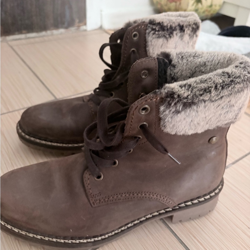 Pajar Brown Ankle Boots with Fur Trim